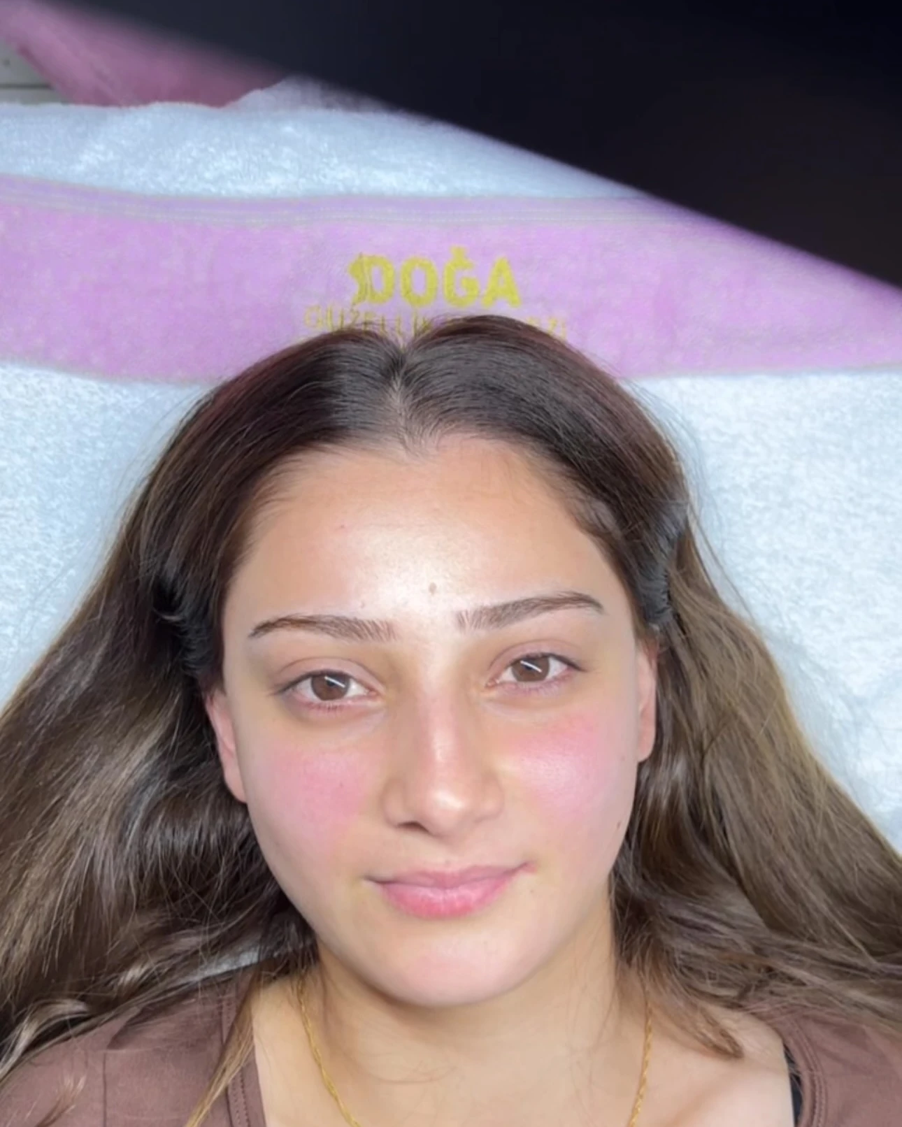 Microblading sonrası doğal kaşlar